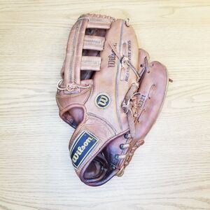 Wilson A2321 Baseball Glove Right Hand Throw Brown Leather Softball Power Snap